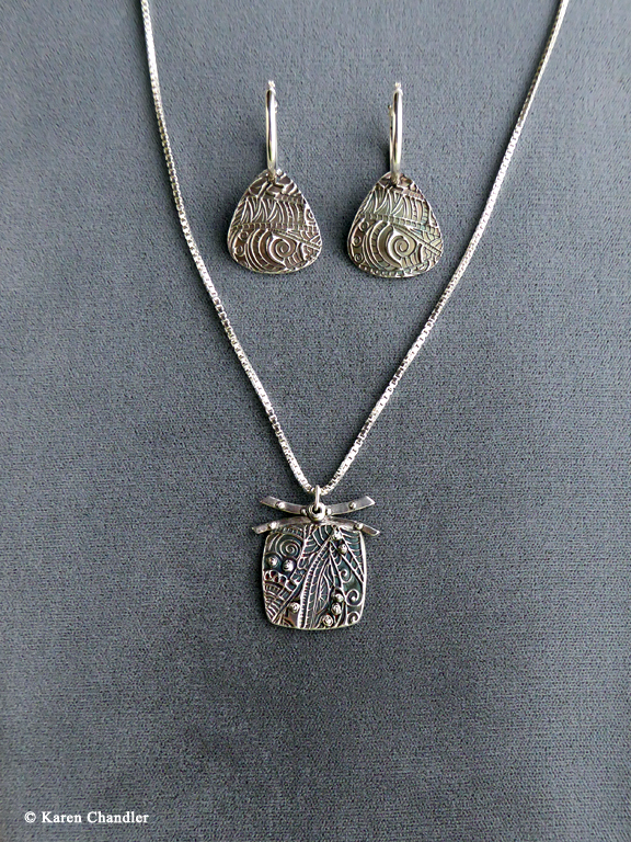 SquarePendantEarrings